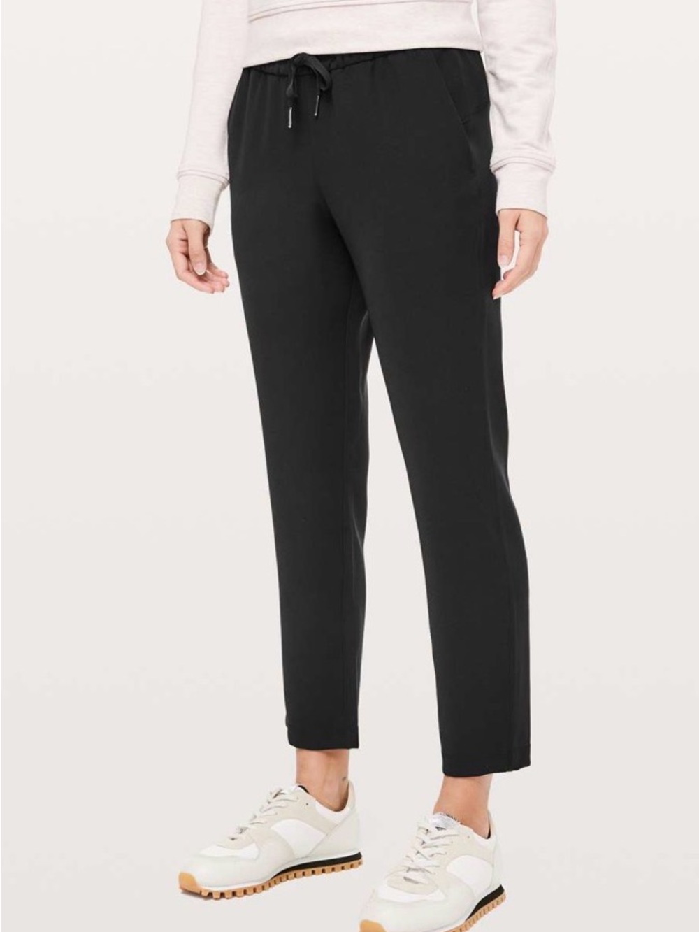lululemon On The Fly Pant - Black - 6 - Picture 4 of 11